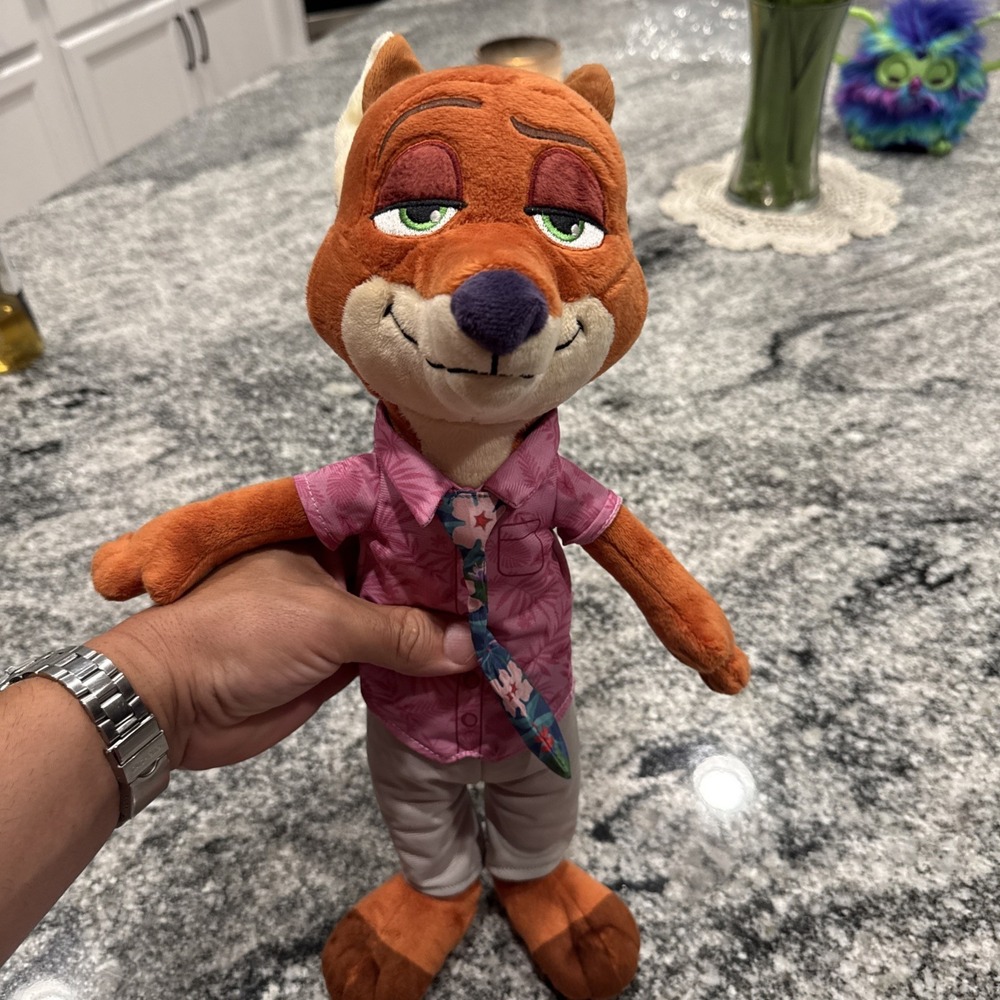 Jazwares Zootopia 2 Nick Wilde 14 Inch Feature Plush with 10+ Sounds Works
